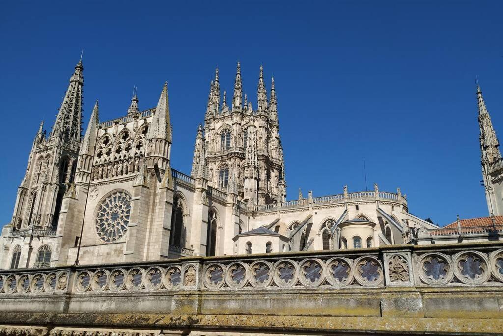 Апартаменты Buhardilla Con Vistas A La Catedral Бургос Экстерьер фото
